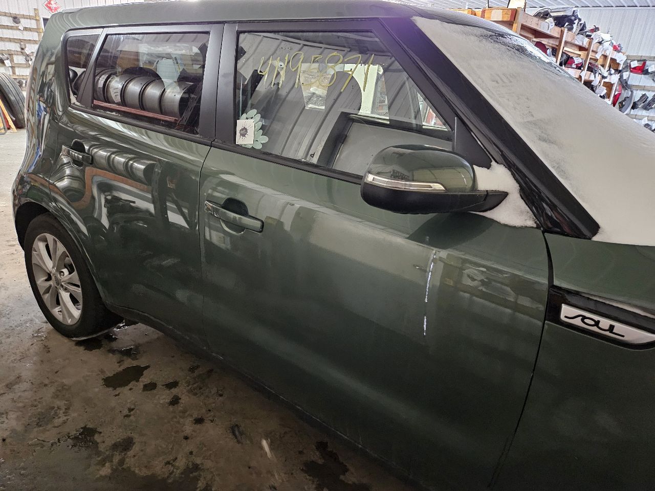 https://f005.backblazeb2.com/file/img-partshotlines-com/Inventory/EX571/Vehicle/20151_03.jpg