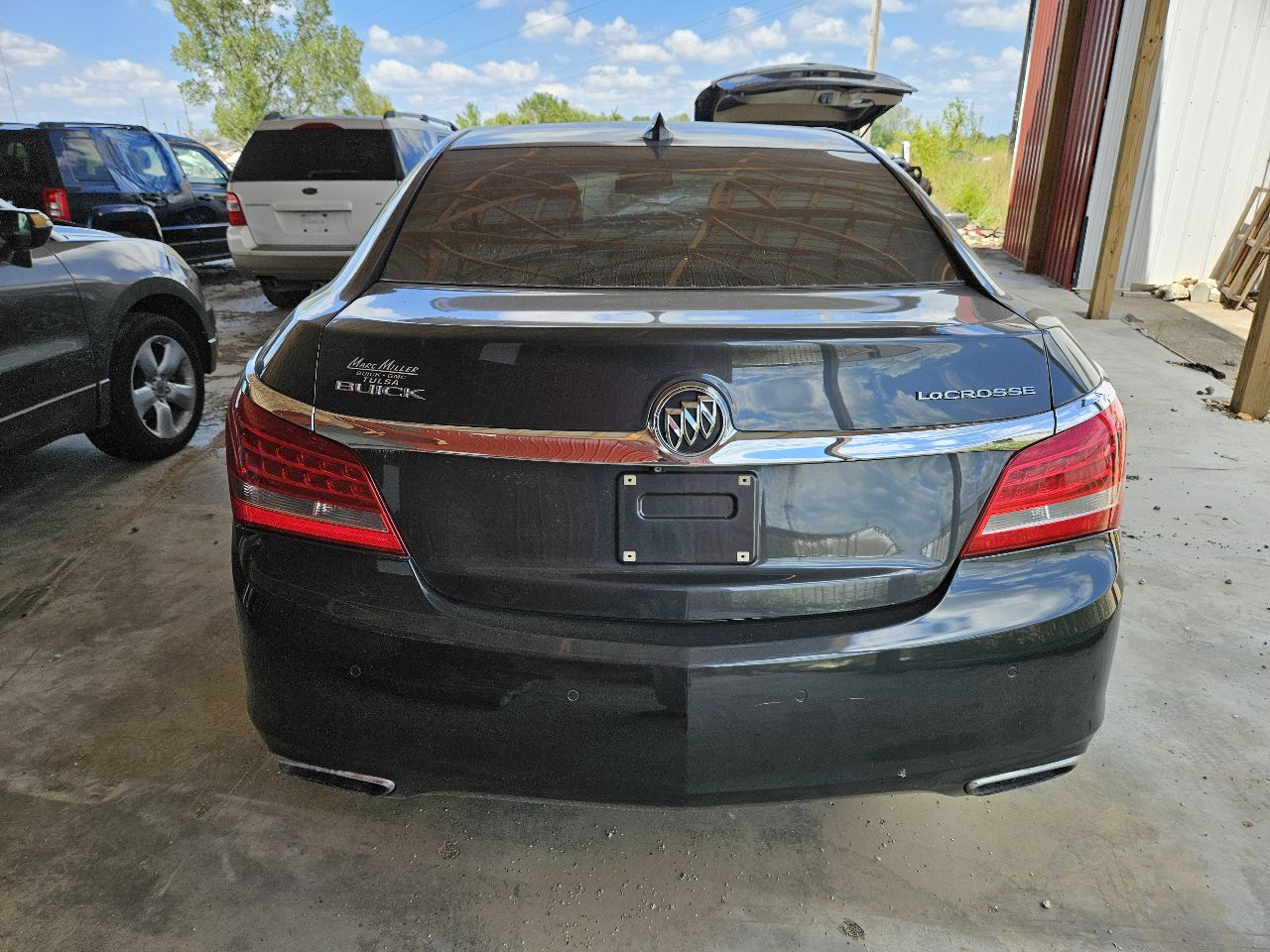 https://f005.backblazeb2.com/file/img-partshotlines-com/Inventory/EX571/Vehicle/20506_07.jpg