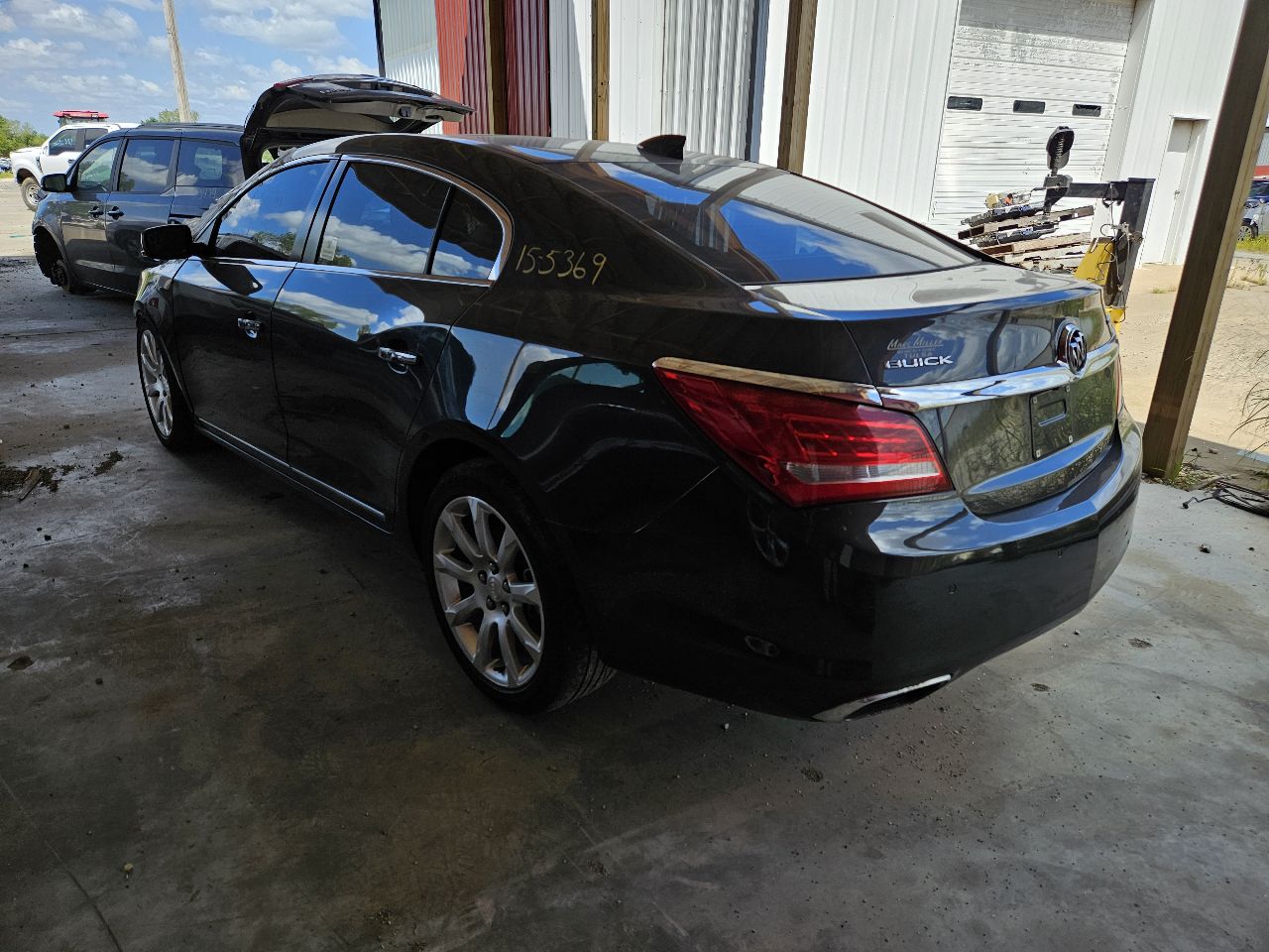 https://f005.backblazeb2.com/file/img-partshotlines-com/Inventory/EX571/Vehicle/20506_08.jpg
