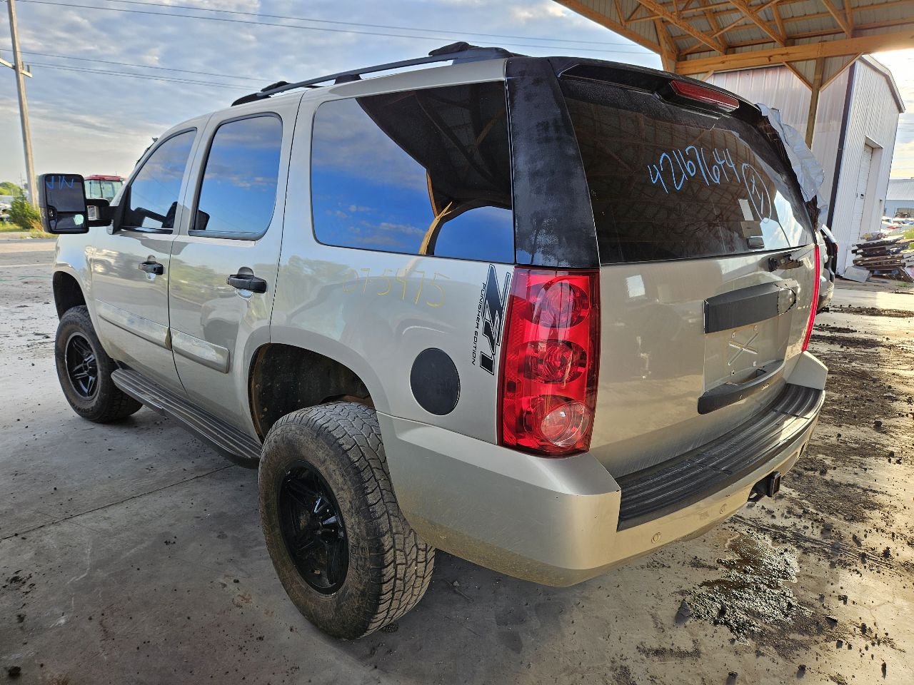https://f005.backblazeb2.com/file/img-partshotlines-com/Inventory/EX571/Vehicle/20631_05.jpg