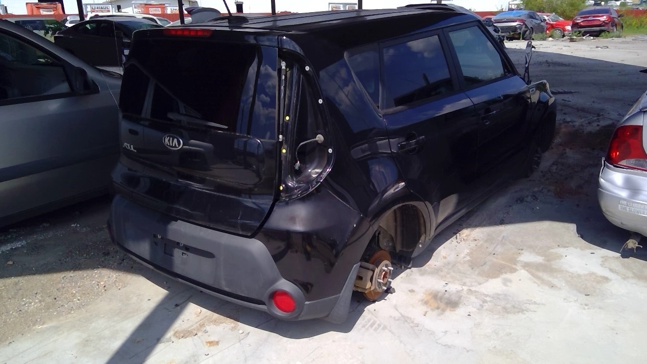 Vehicle/20657_07.jpg