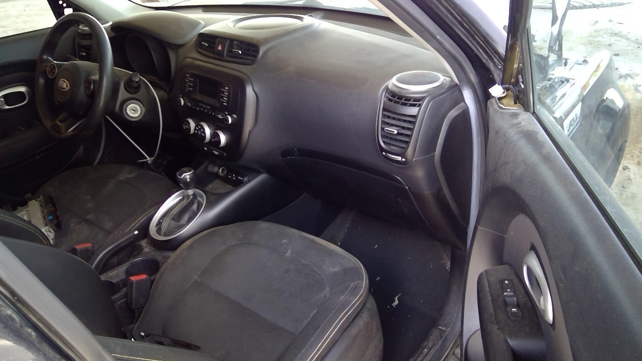 Vehicle/20657_08.jpg