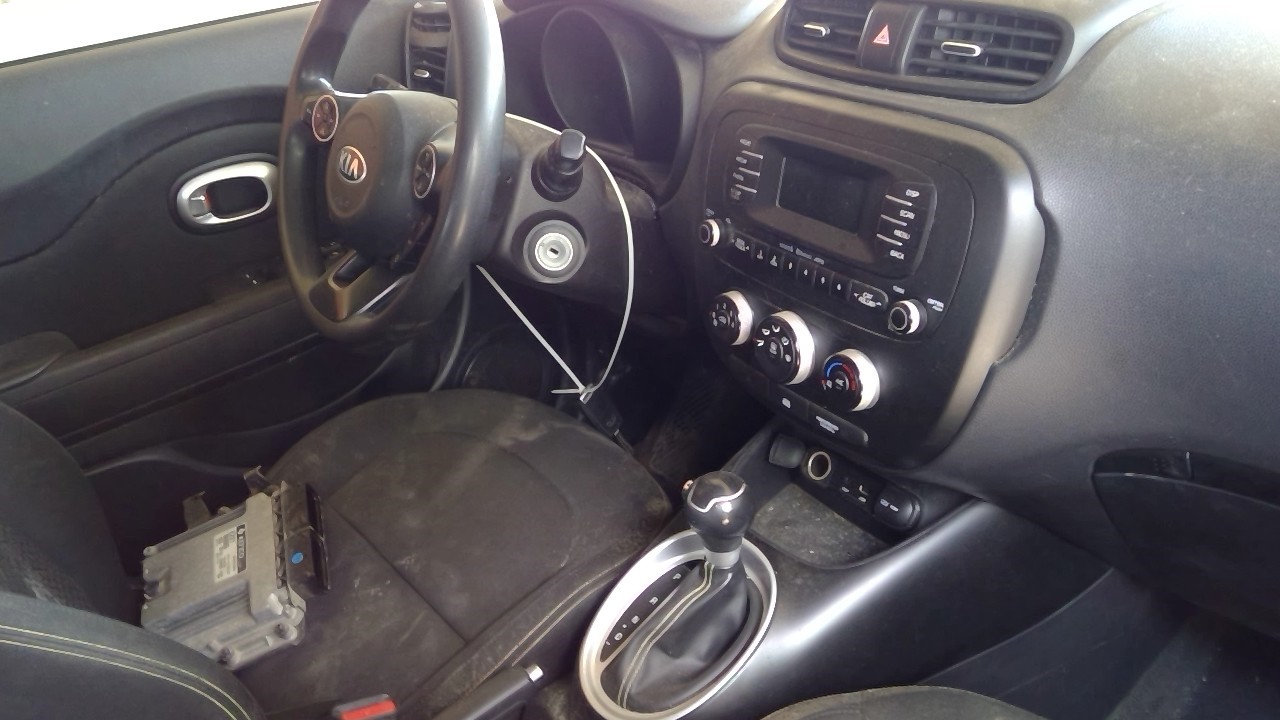 Vehicle/20657_09.jpg