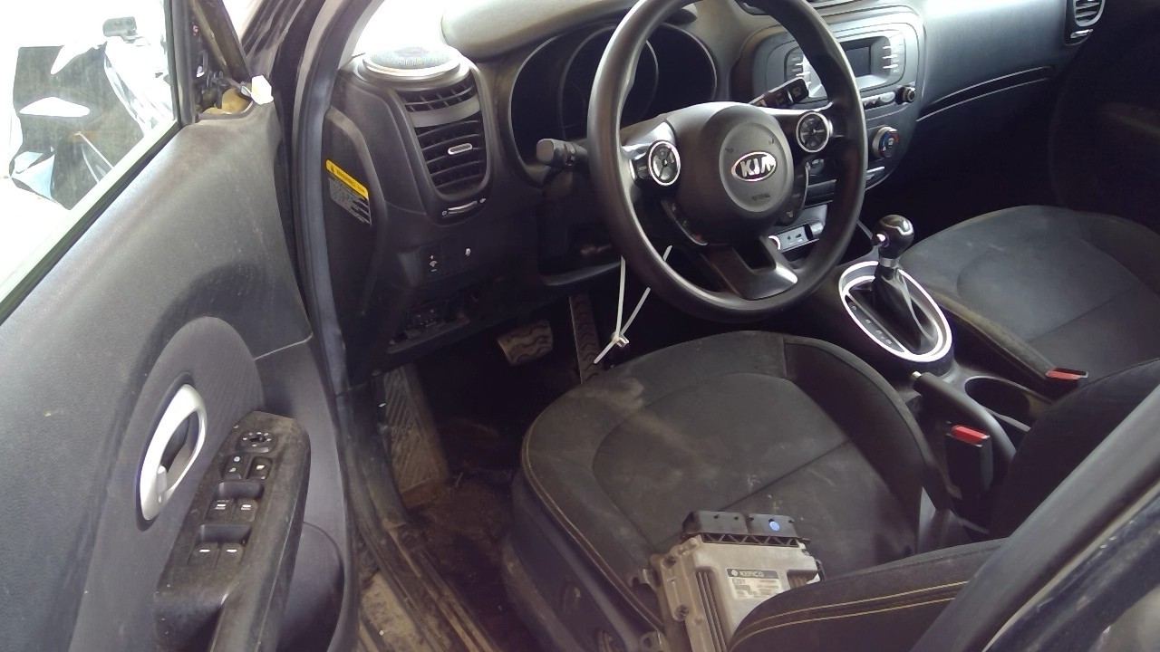 Vehicle/20657_10.jpg