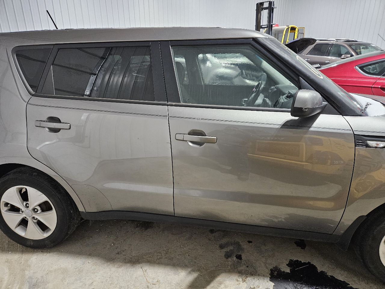 Vehicle/20915_03.jpg