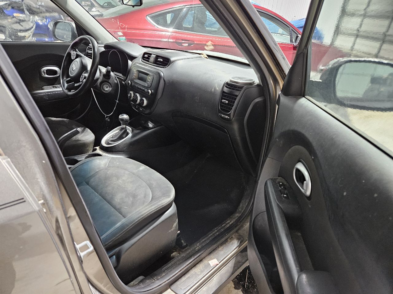 Vehicle/20915_04.jpg