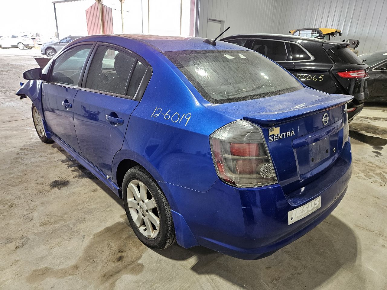 https://f005.backblazeb2.com/file/img-partshotlines-com/Inventory/EX571/Vehicle/21004_08.jpg
