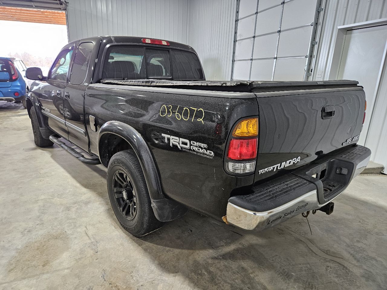 https://f005.backblazeb2.com/file/img-partshotlines-com/Inventory/EX571/Vehicle/21081_10.jpg
