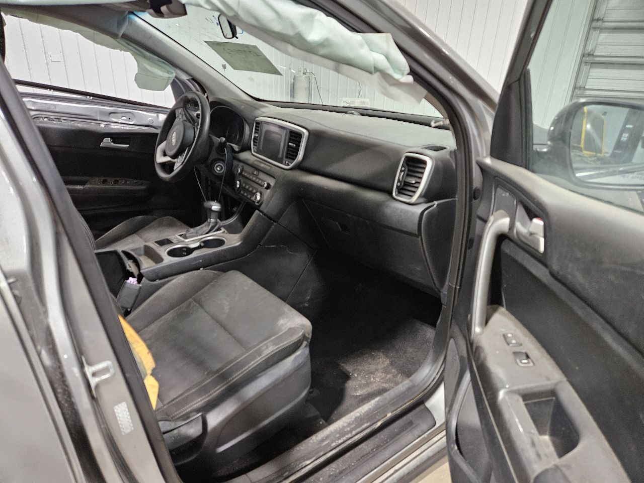 https://f005.backblazeb2.com/file/img-partshotlines-com/Inventory/EX571/Vehicle/21122_06.jpg