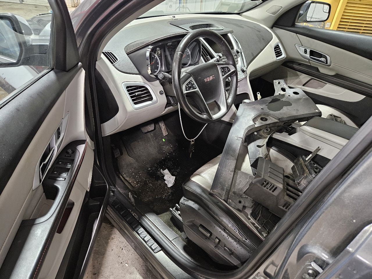 https://f005.backblazeb2.com/file/img-partshotlines-com/Inventory/EX571/Vehicle/21135_11.jpg