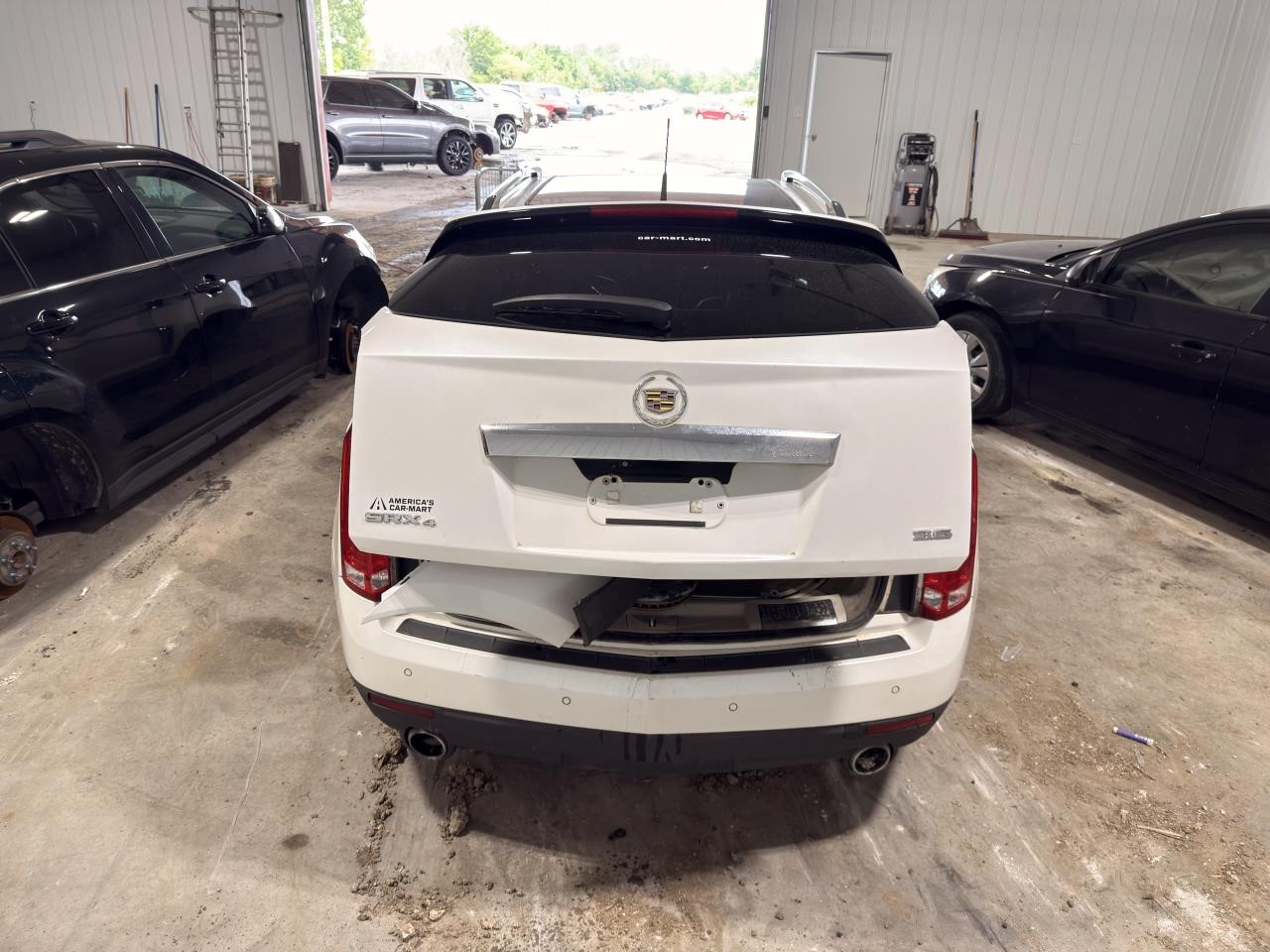 https://f005.backblazeb2.com/file/img-partshotlines-com/Inventory/EX571/Vehicle/21148_06.jpg