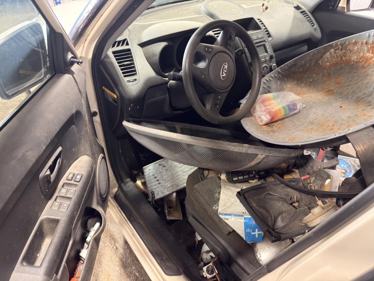 https://f005.backblazeb2.com/file/img-partshotlines-com/Inventory/EX571/Vehicle/21155_10.jpg