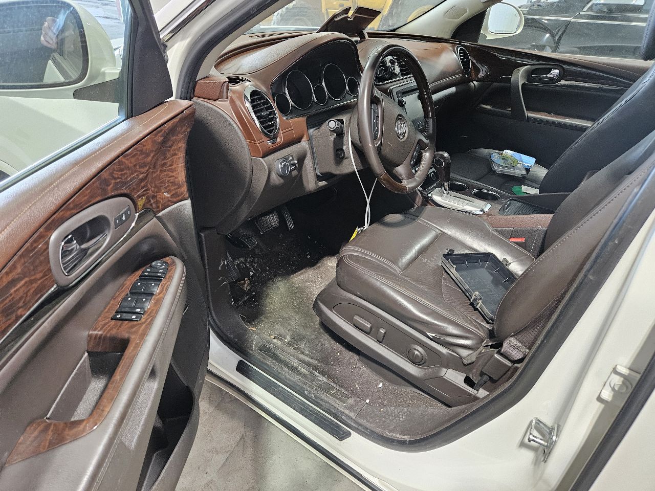 https://f005.backblazeb2.com/file/img-partshotlines-com/Inventory/EX571/Vehicle/21166_10.jpg