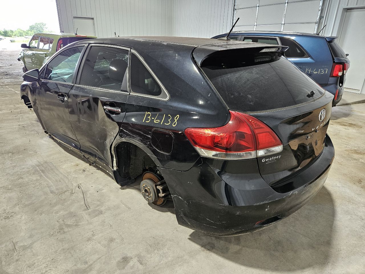 https://f005.backblazeb2.com/file/img-partshotlines-com/Inventory/EX571/Vehicle/21171_07.jpg