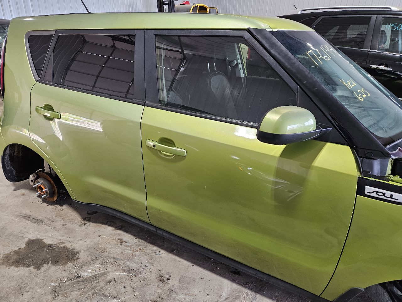 Vehicle/21258_04.jpg