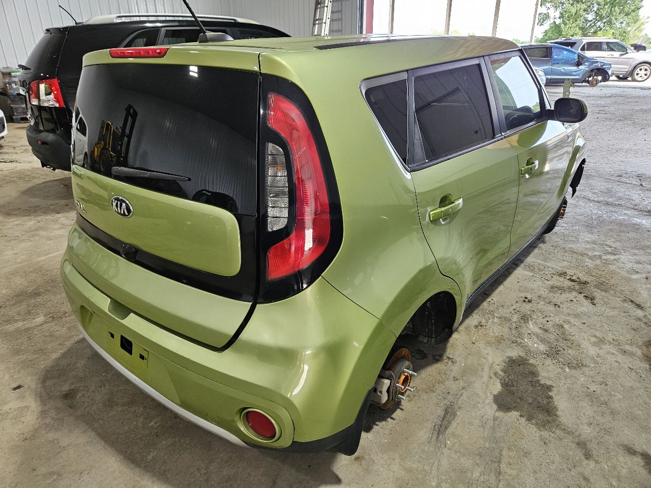 Vehicle/21258_07.jpg
