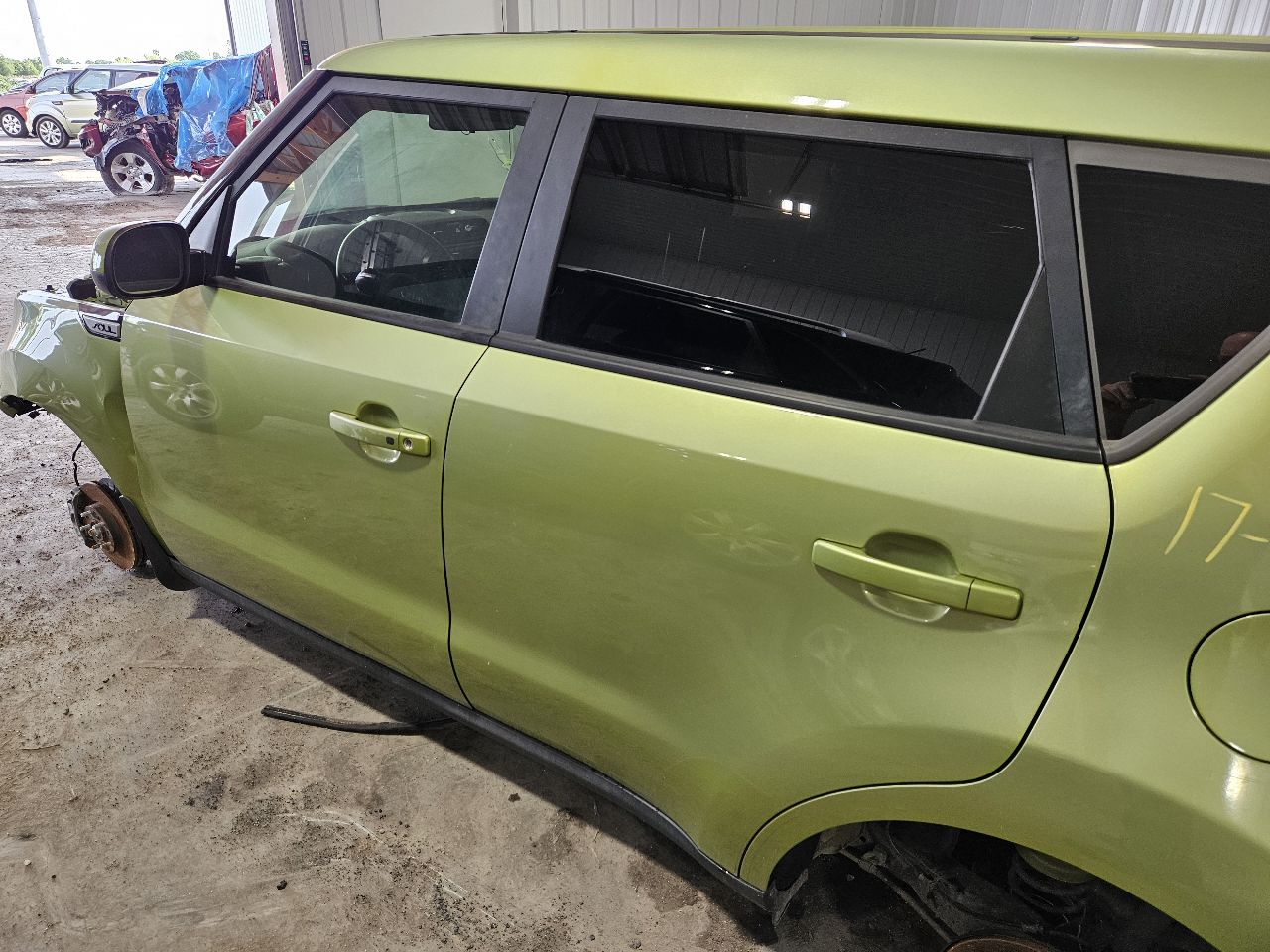 Vehicle/21258_10.jpg