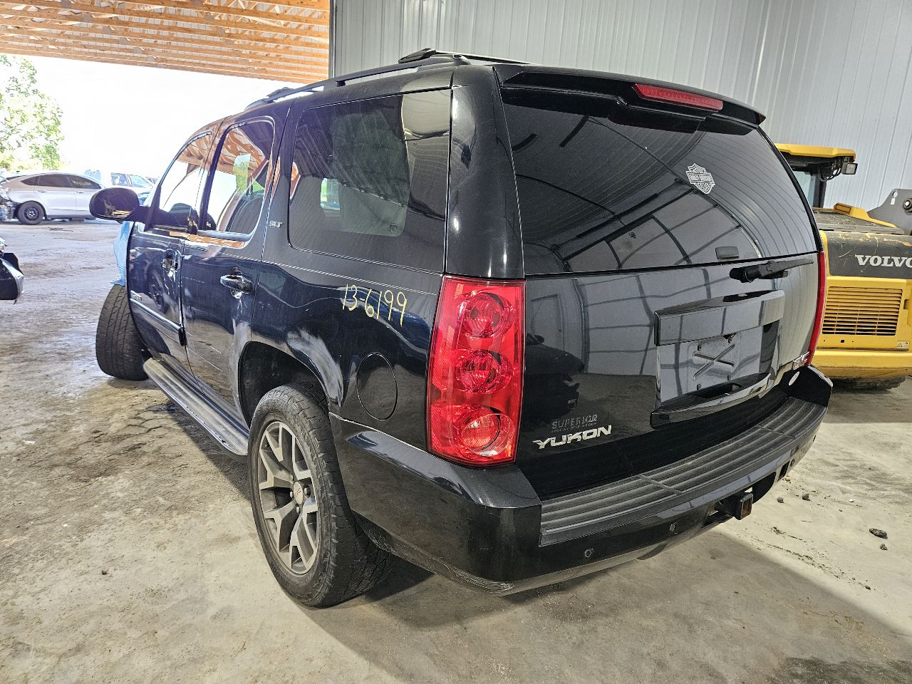 https://f005.backblazeb2.com/file/img-partshotlines-com/Inventory/EX571/Vehicle/21263_08.jpg