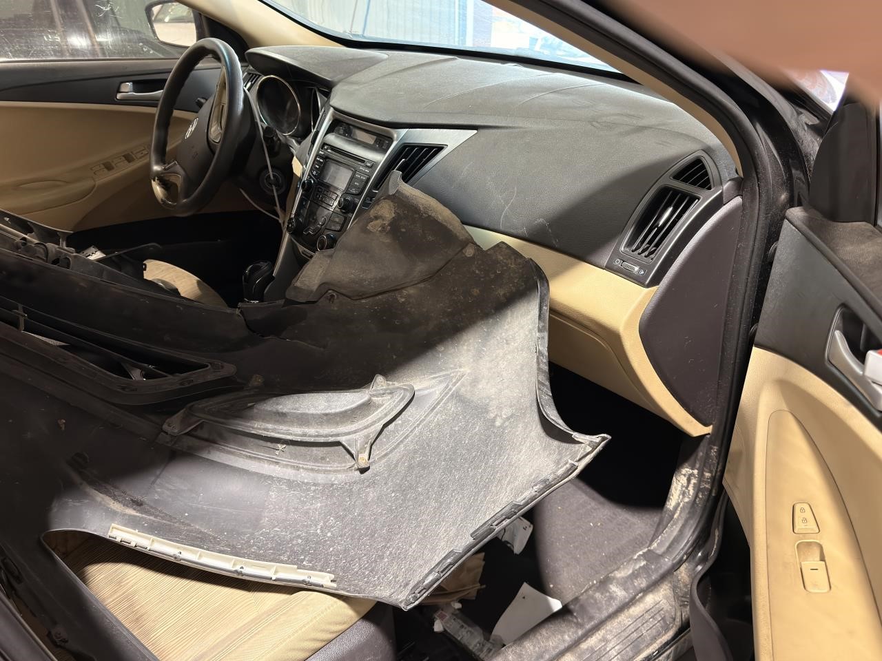 https://f005.backblazeb2.com/file/img-partshotlines-com/Inventory/EX571/Vehicle/21282_05.jpg