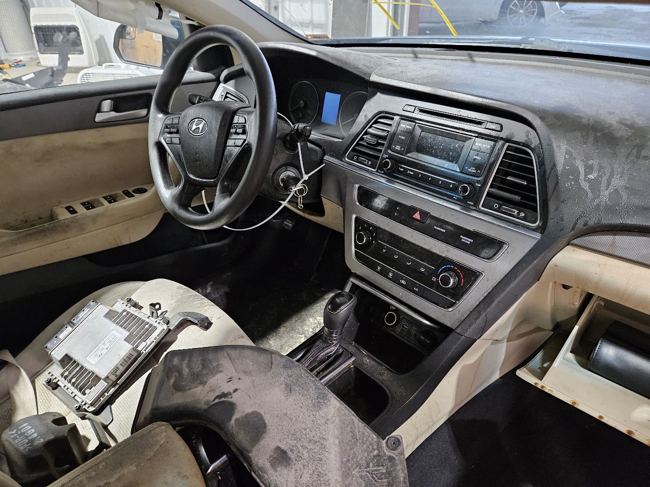 Vehicle/21310_05.jpg