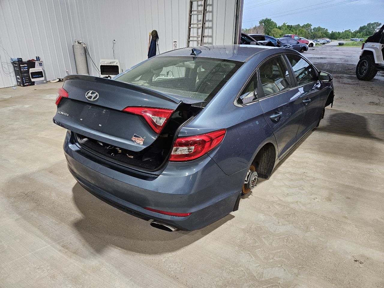 Vehicle/21310_06.jpg