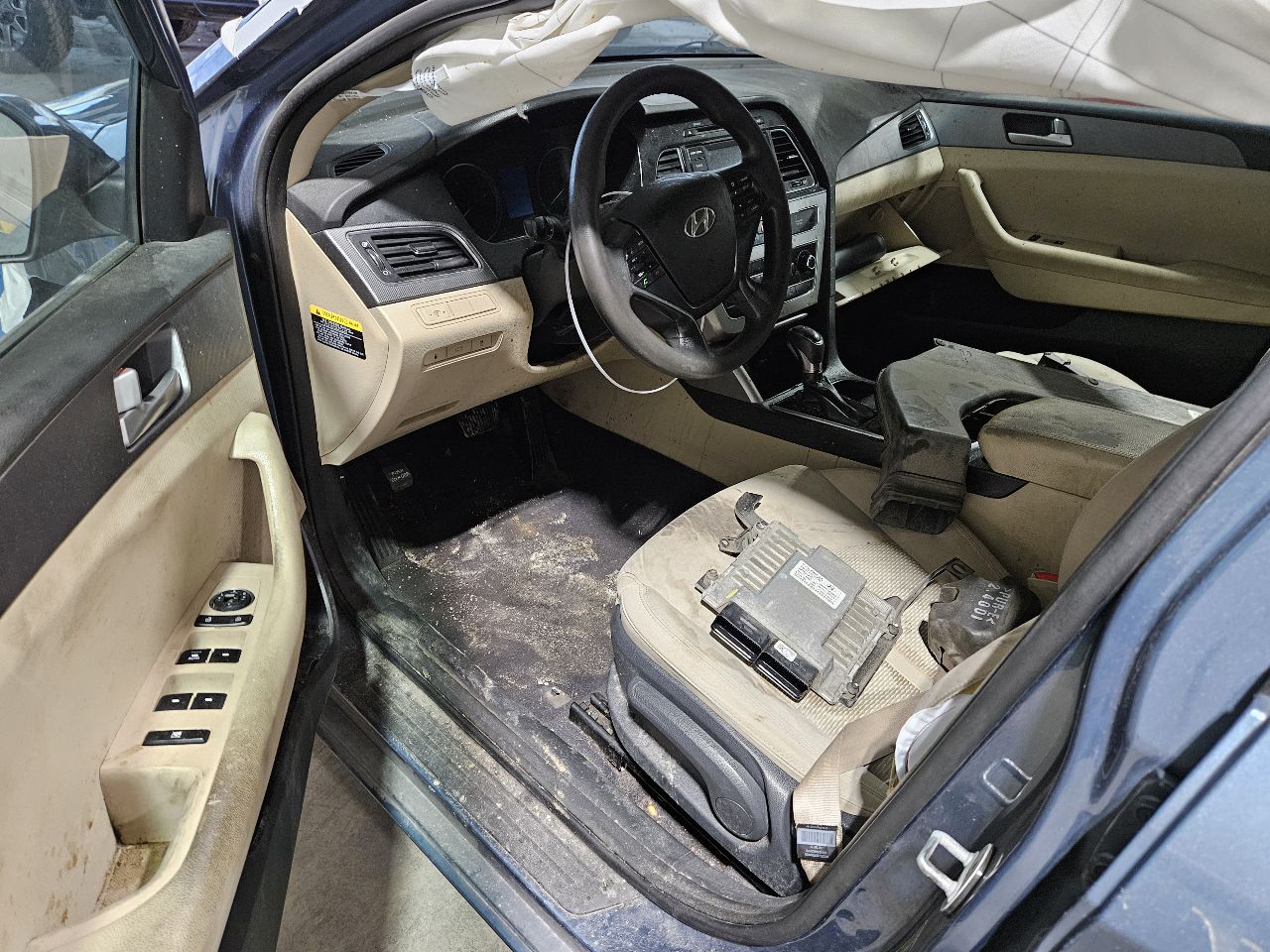 Vehicle/21310_09.jpg