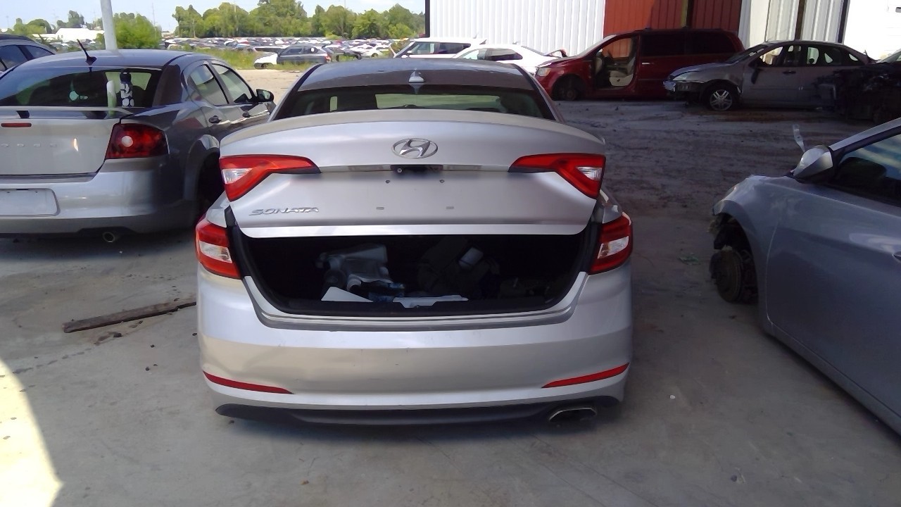 Vehicle/21311_05.jpg