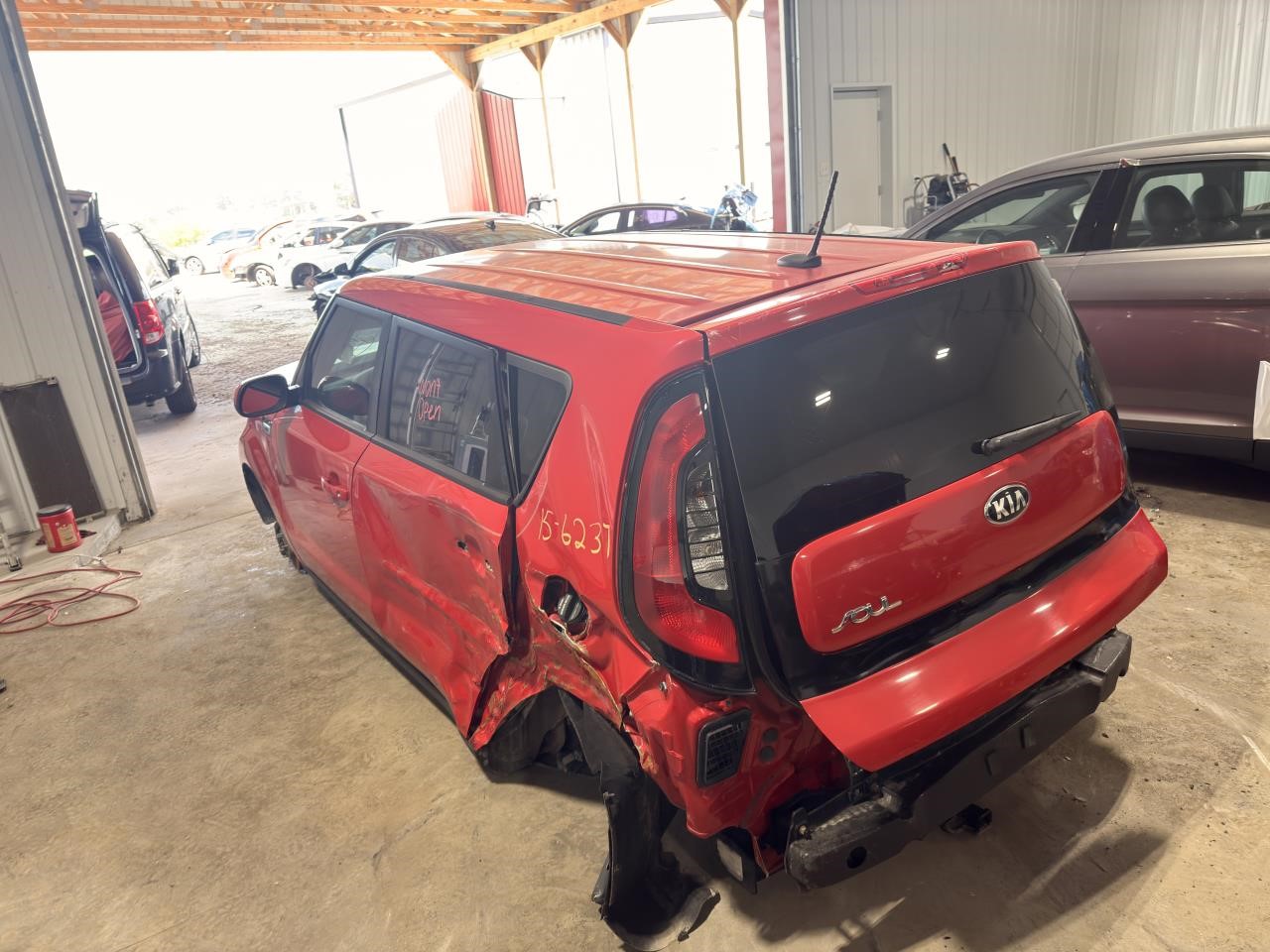 Vehicle/21322_05.jpg