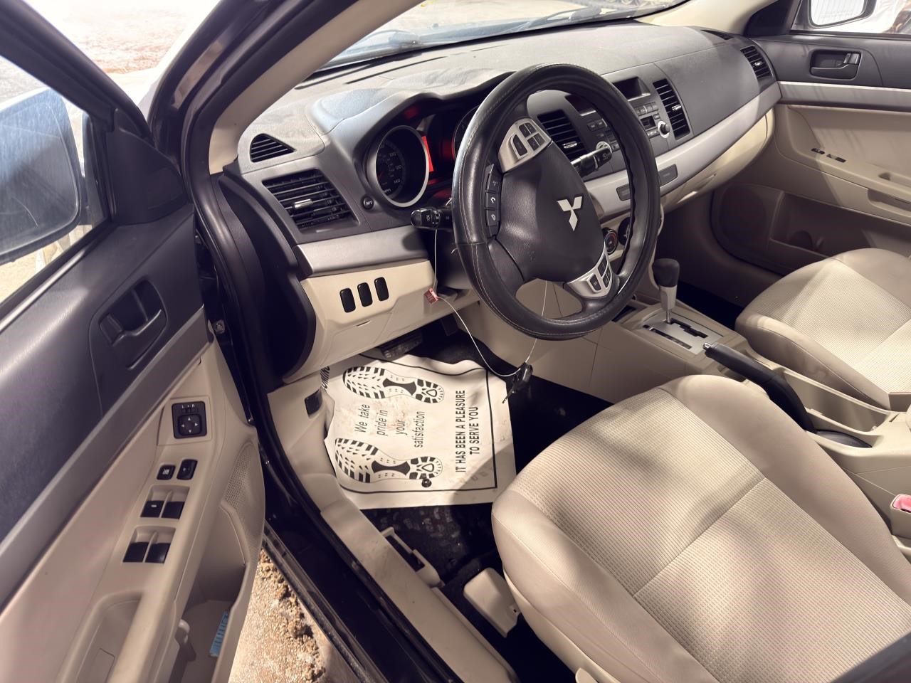 https://f005.backblazeb2.com/file/img-partshotlines-com/Inventory/EX571/Vehicle/21335_07.jpg