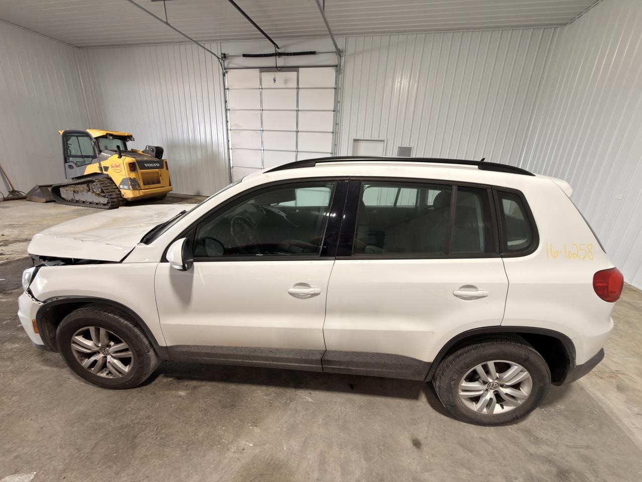 https://f005.backblazeb2.com/file/img-partshotlines-com/Inventory/EX571/Vehicle/21348_04.jpg