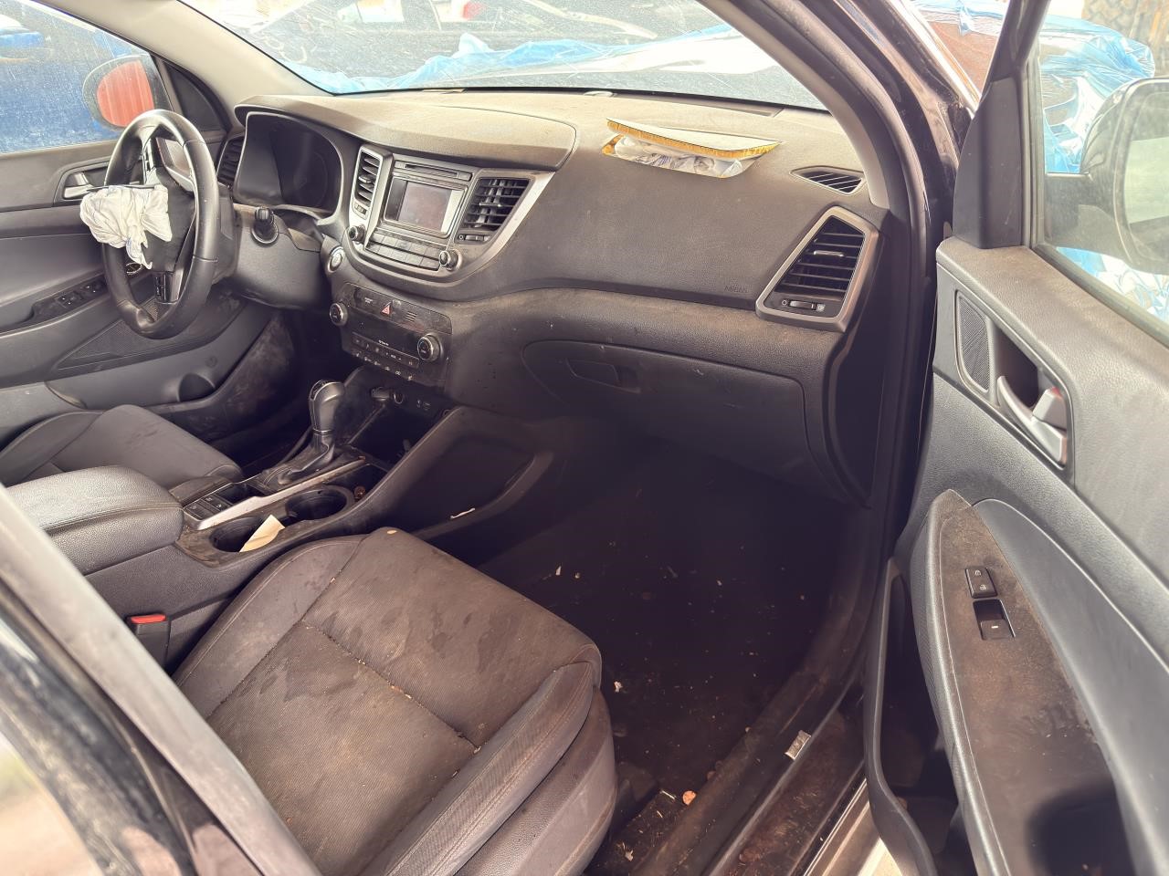 Vehicle/21352_09.jpg