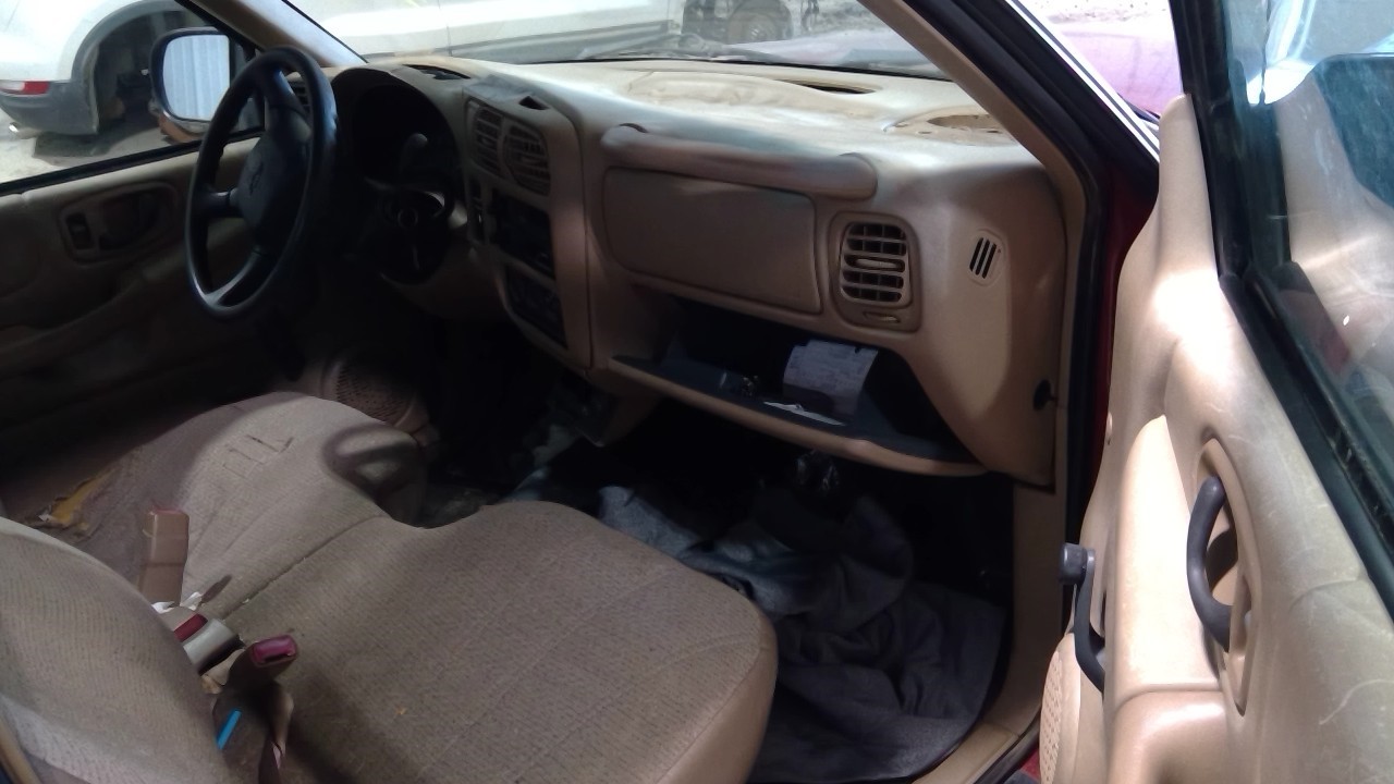 https://f005.backblazeb2.com/file/img-partshotlines-com/Inventory/EX571/Vehicle/21383_09.jpg