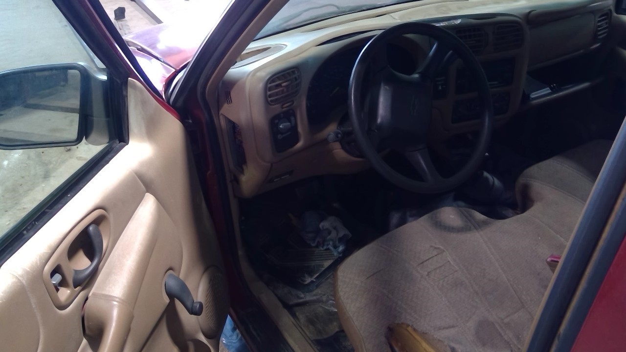 https://f005.backblazeb2.com/file/img-partshotlines-com/Inventory/EX571/Vehicle/21383_11.jpg
