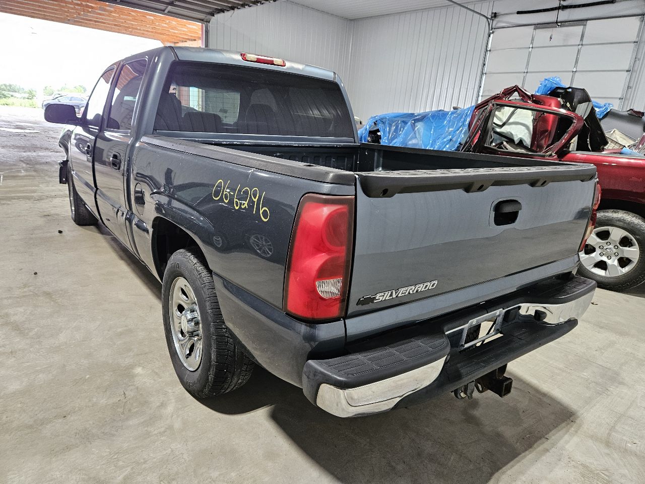 https://f005.backblazeb2.com/file/img-partshotlines-com/Inventory/EX571/Vehicle/21400_09.jpg