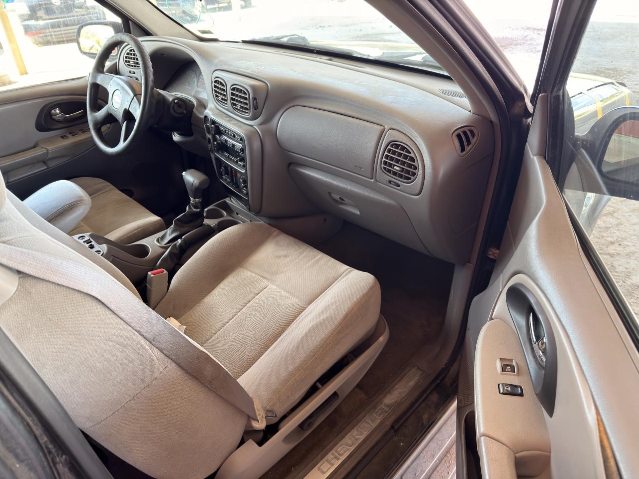 https://f005.backblazeb2.com/file/img-partshotlines-com/Inventory/EX571/Vehicle/21422_13.jpg