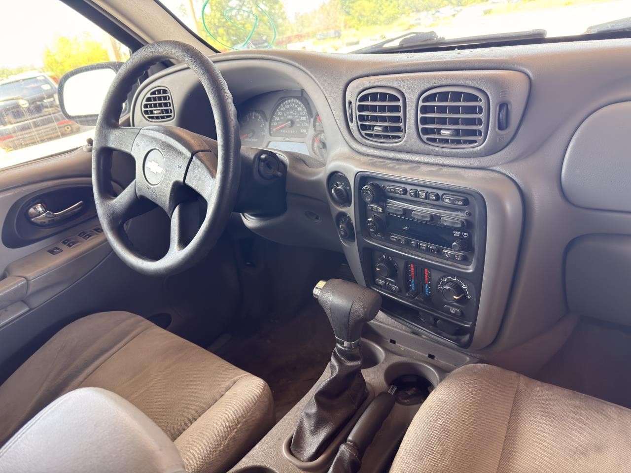 https://f005.backblazeb2.com/file/img-partshotlines-com/Inventory/EX571/Vehicle/21422_14.jpg