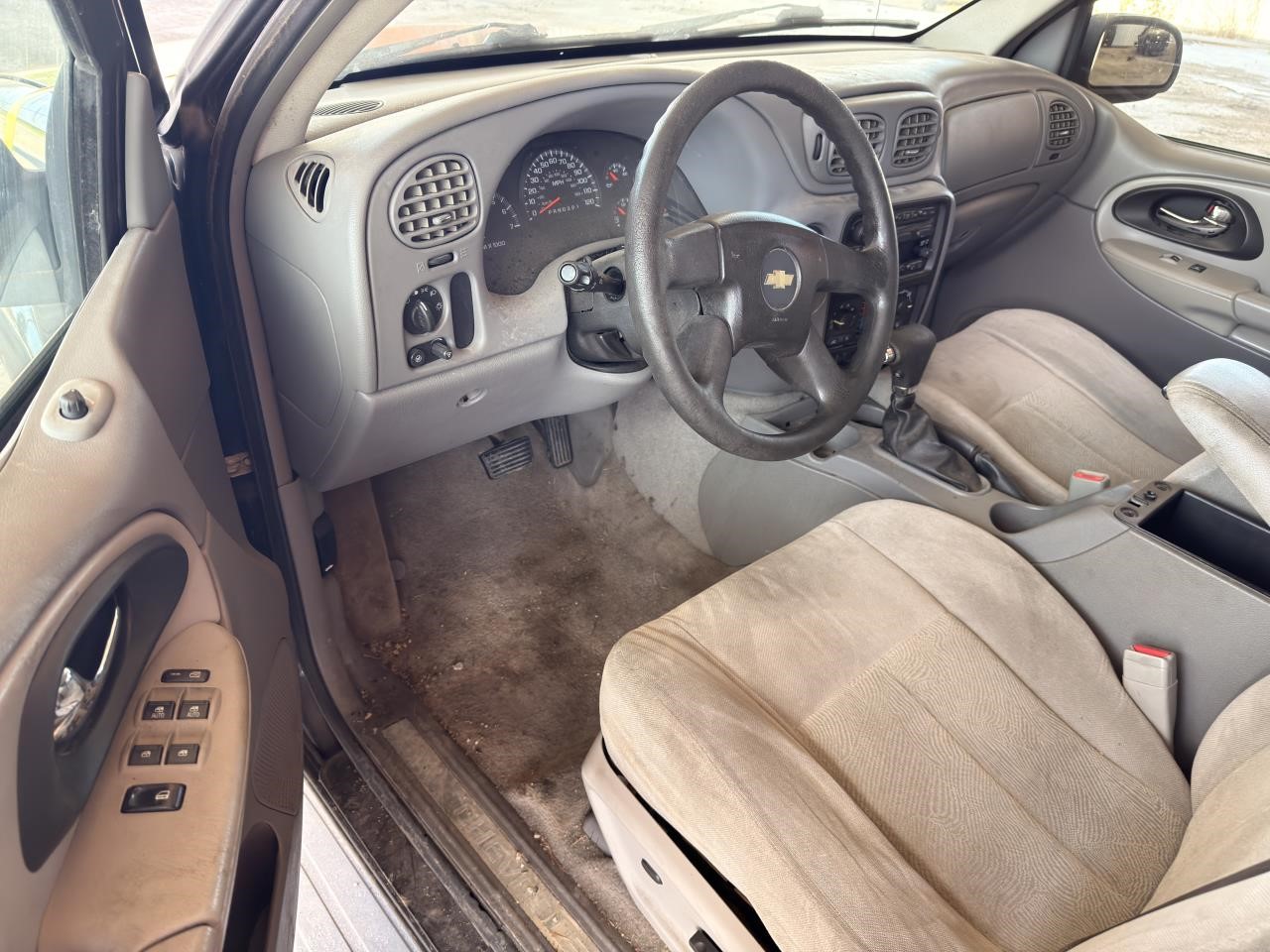 https://f005.backblazeb2.com/file/img-partshotlines-com/Inventory/EX571/Vehicle/21422_15.jpg