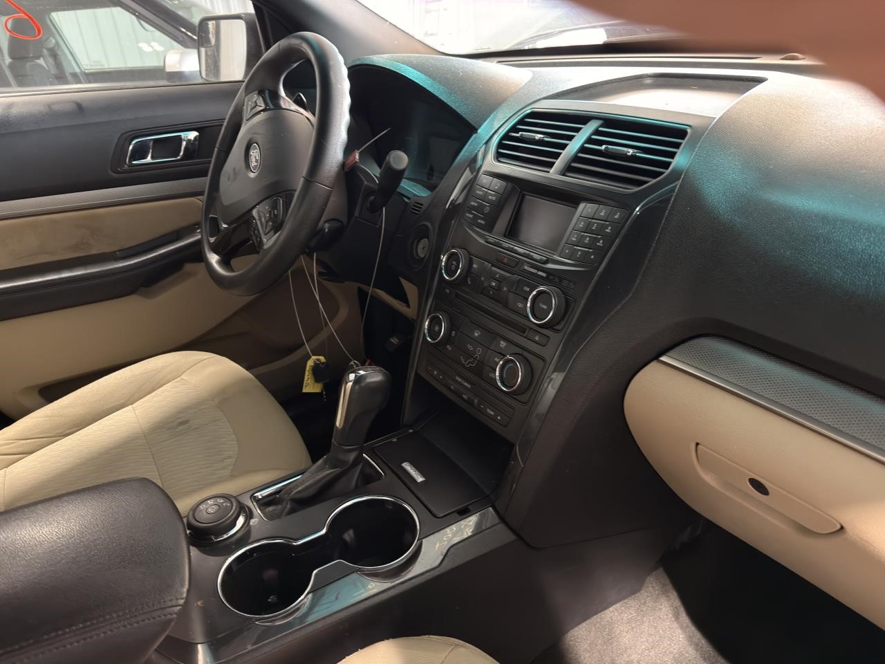 https://f005.backblazeb2.com/file/img-partshotlines-com/Inventory/EX571/Vehicle/21426_10.jpg