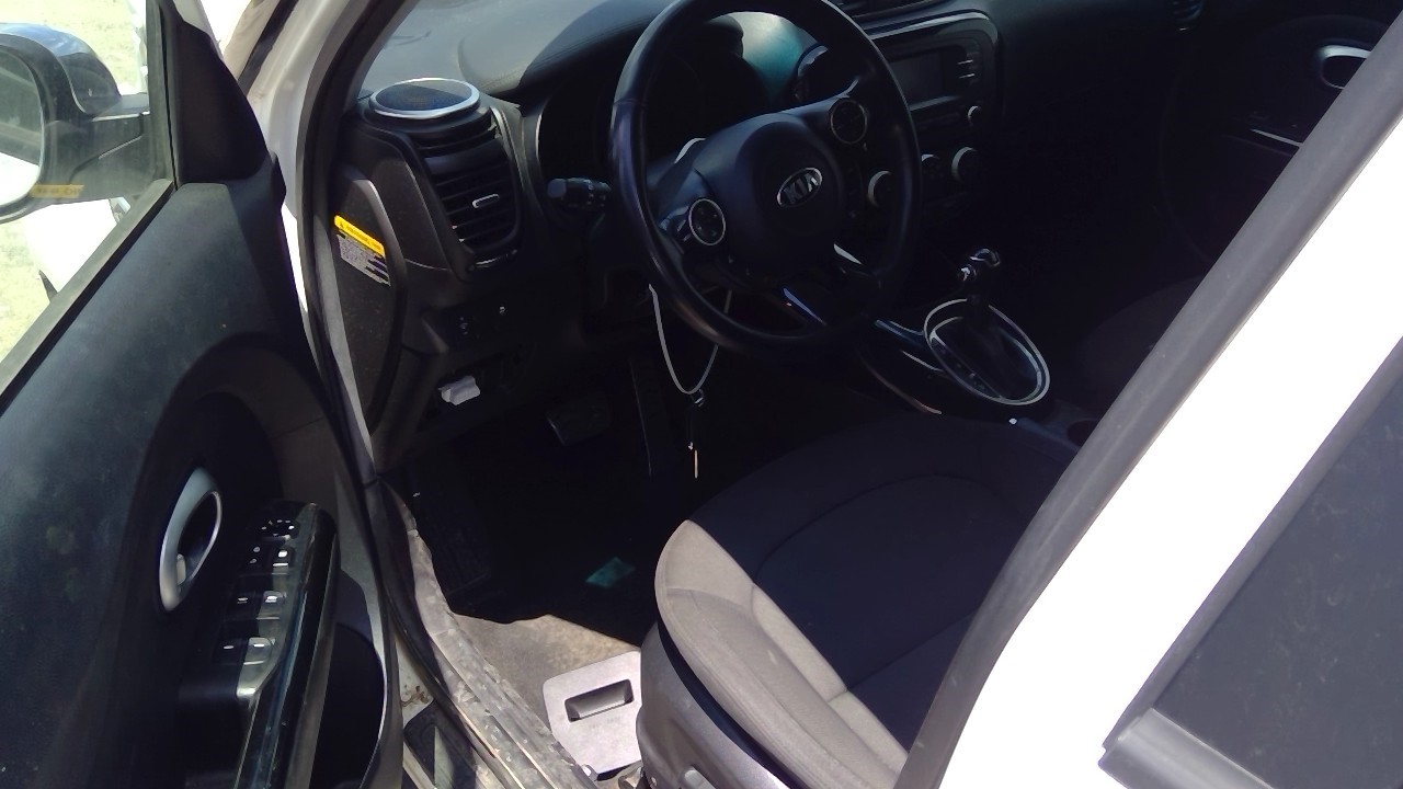 Vehicle/21442_12.jpg