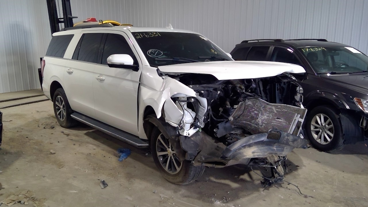 https://f005.backblazeb2.com/file/img-partshotlines-com/Inventory/EX571/Vehicle/21450_01.jpg