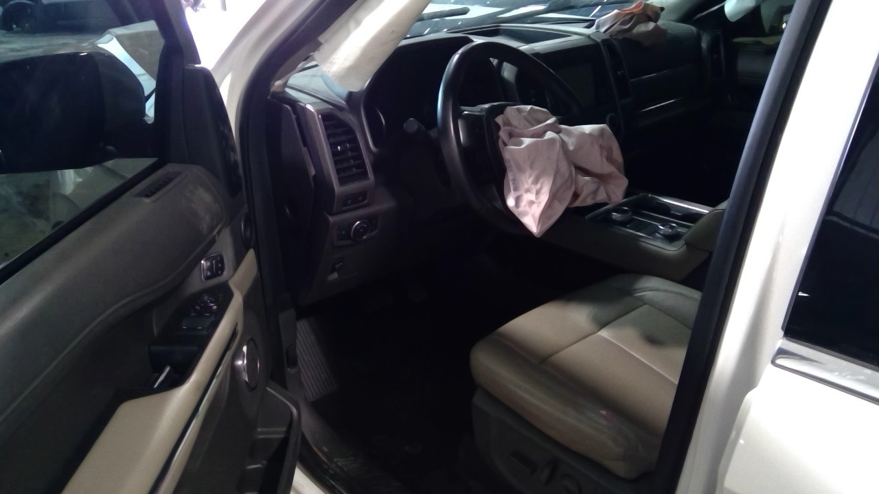 https://f005.backblazeb2.com/file/img-partshotlines-com/Inventory/EX571/Vehicle/21450_11.jpg