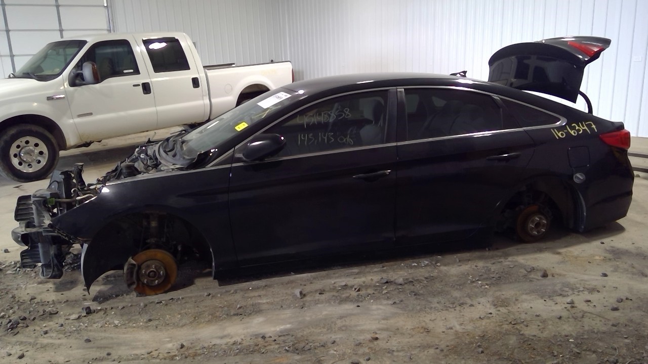 Vehicle/21472_04.jpg
