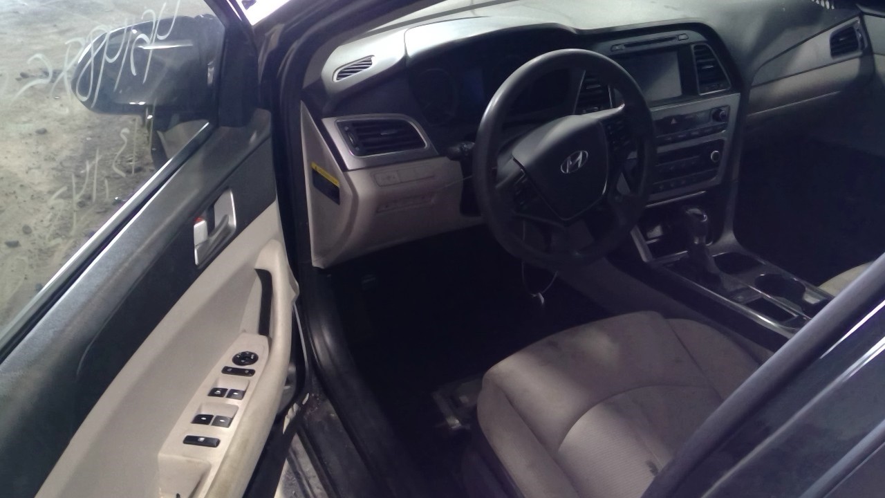 Vehicle/21472_11.jpg