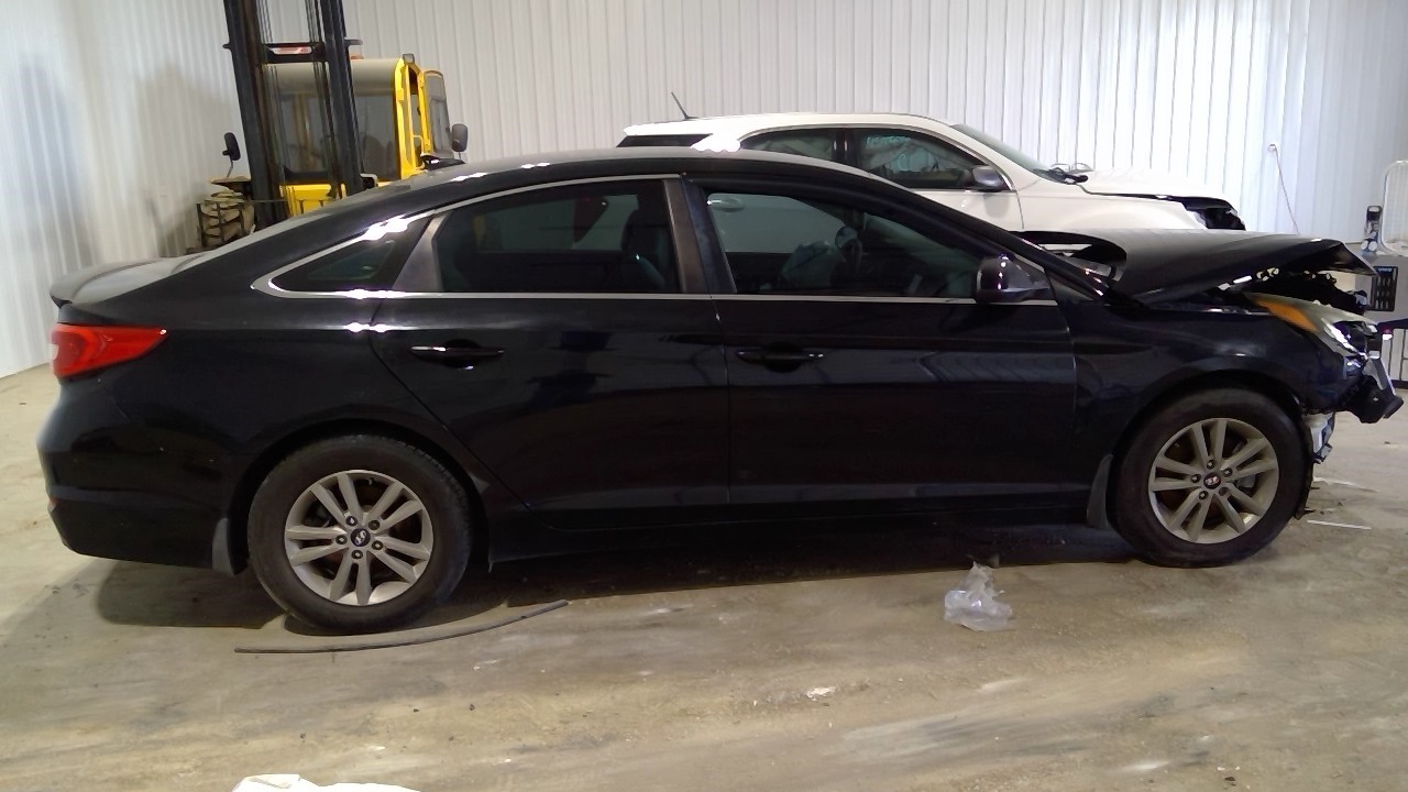 Vehicle/21479_08.jpg