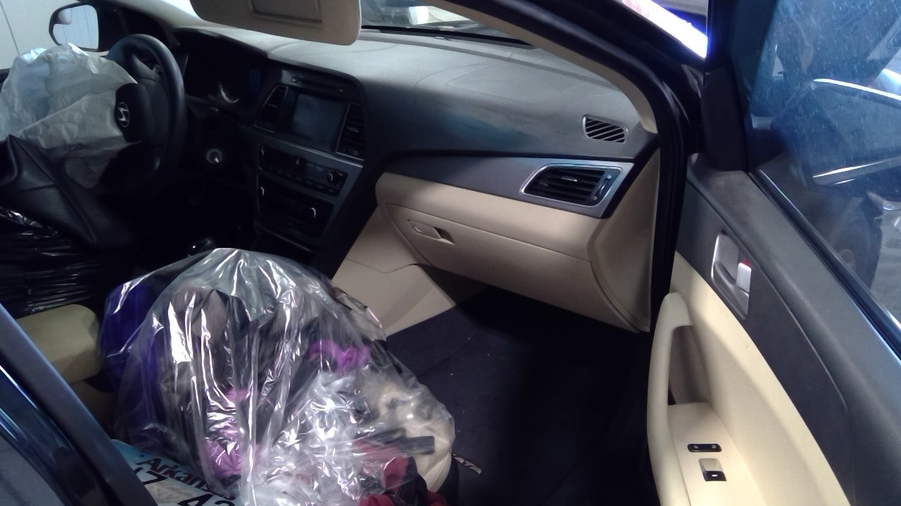 Vehicle/21479_09.jpg