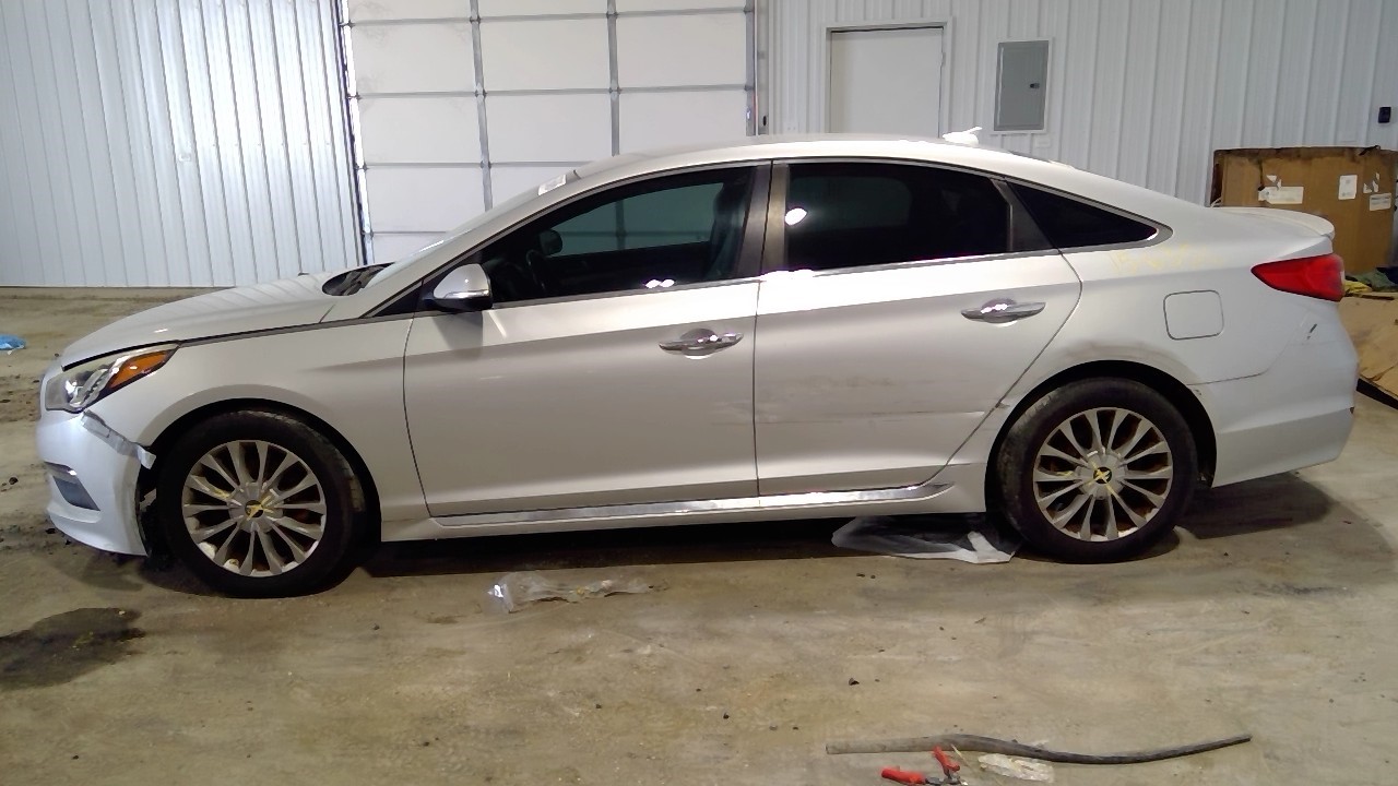 Vehicle/21482_04.jpg
