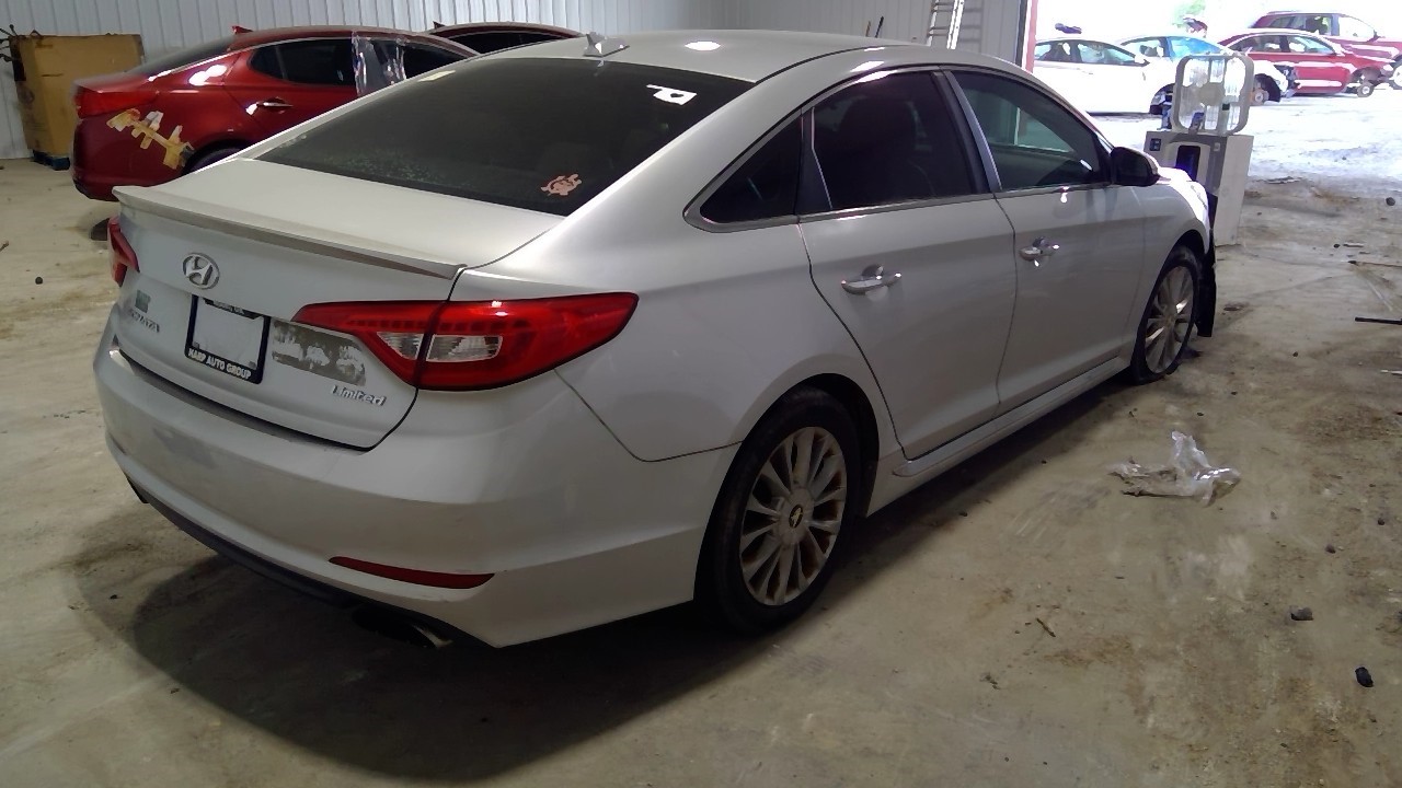 Vehicle/21482_07.jpg