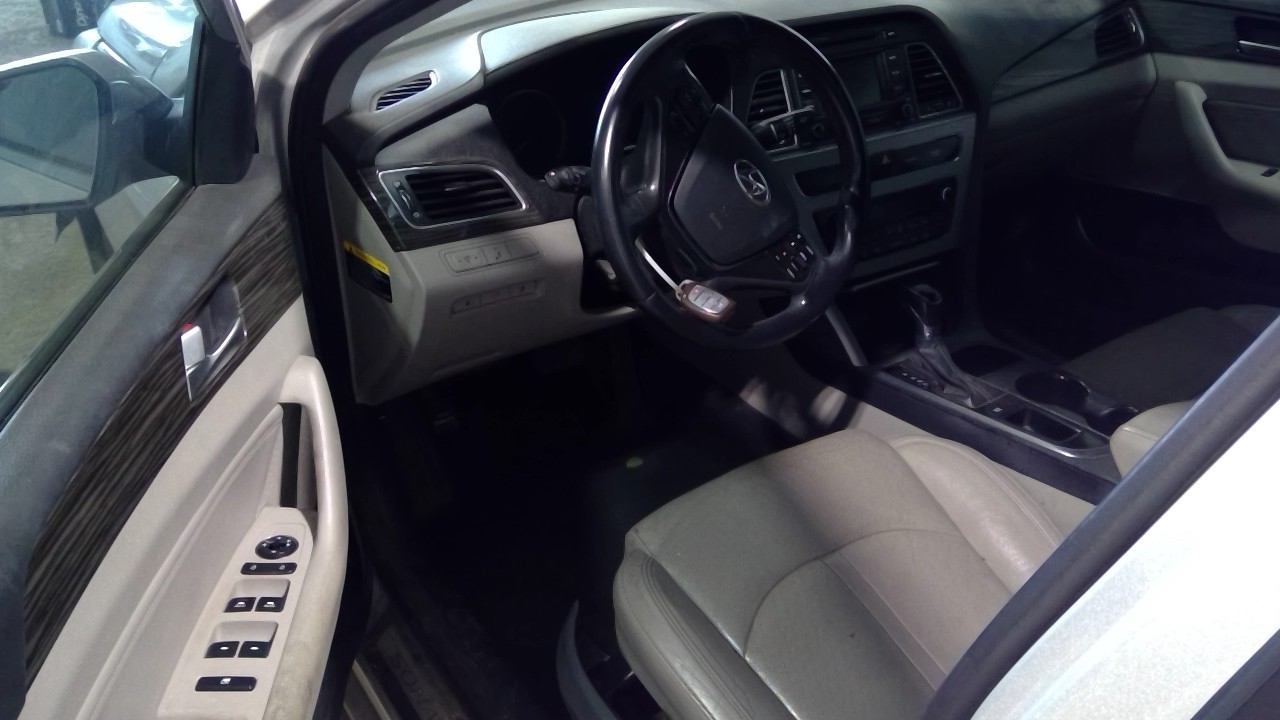 Vehicle/21482_11.jpg