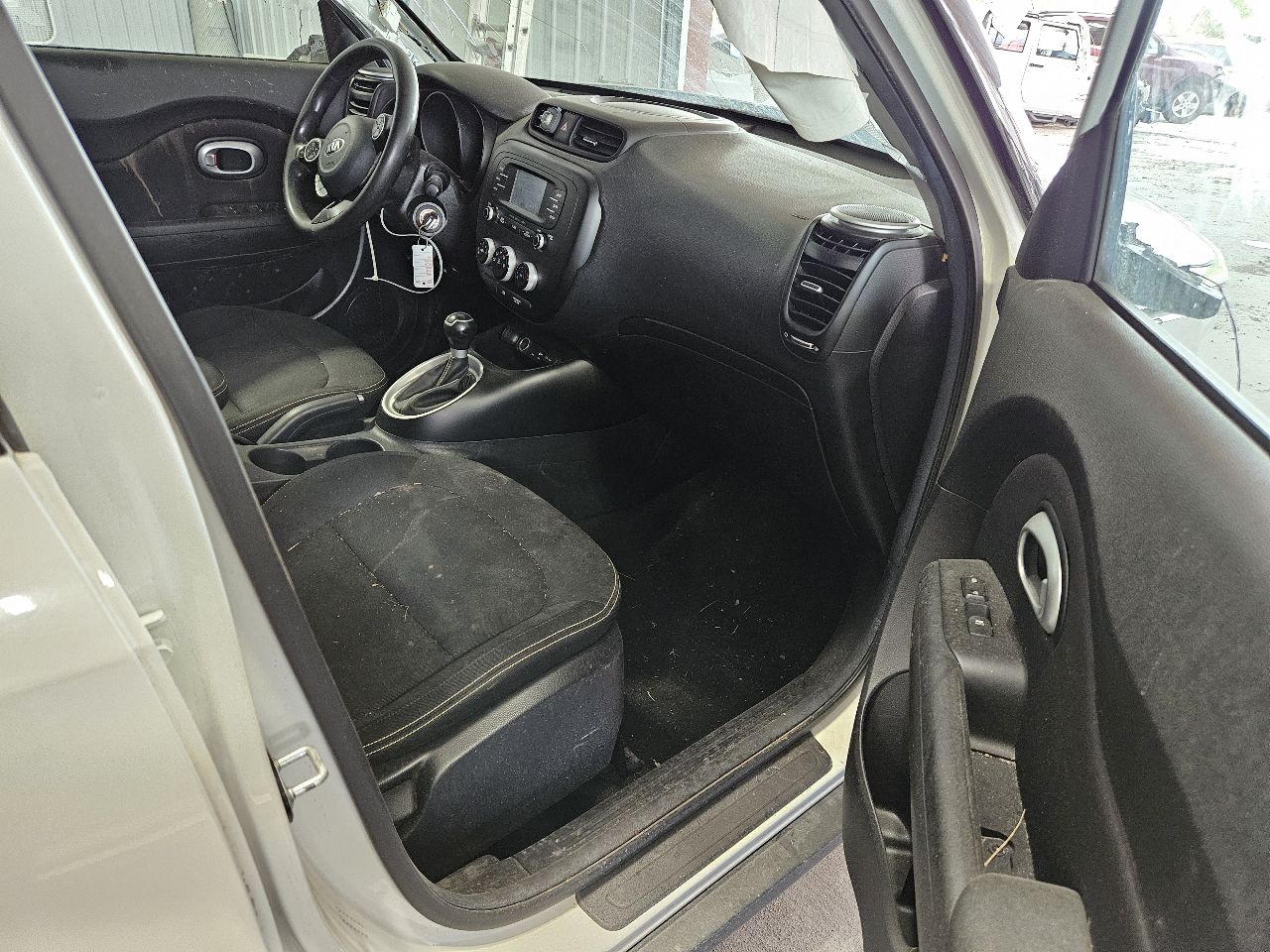 Vehicle/21509_04.jpg