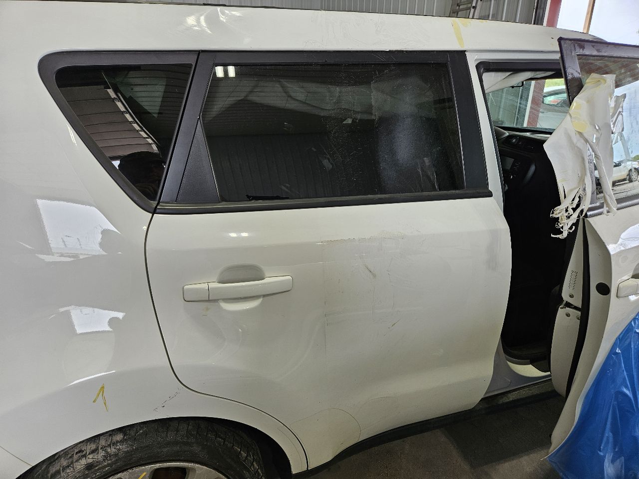 Vehicle/21509_06.jpg